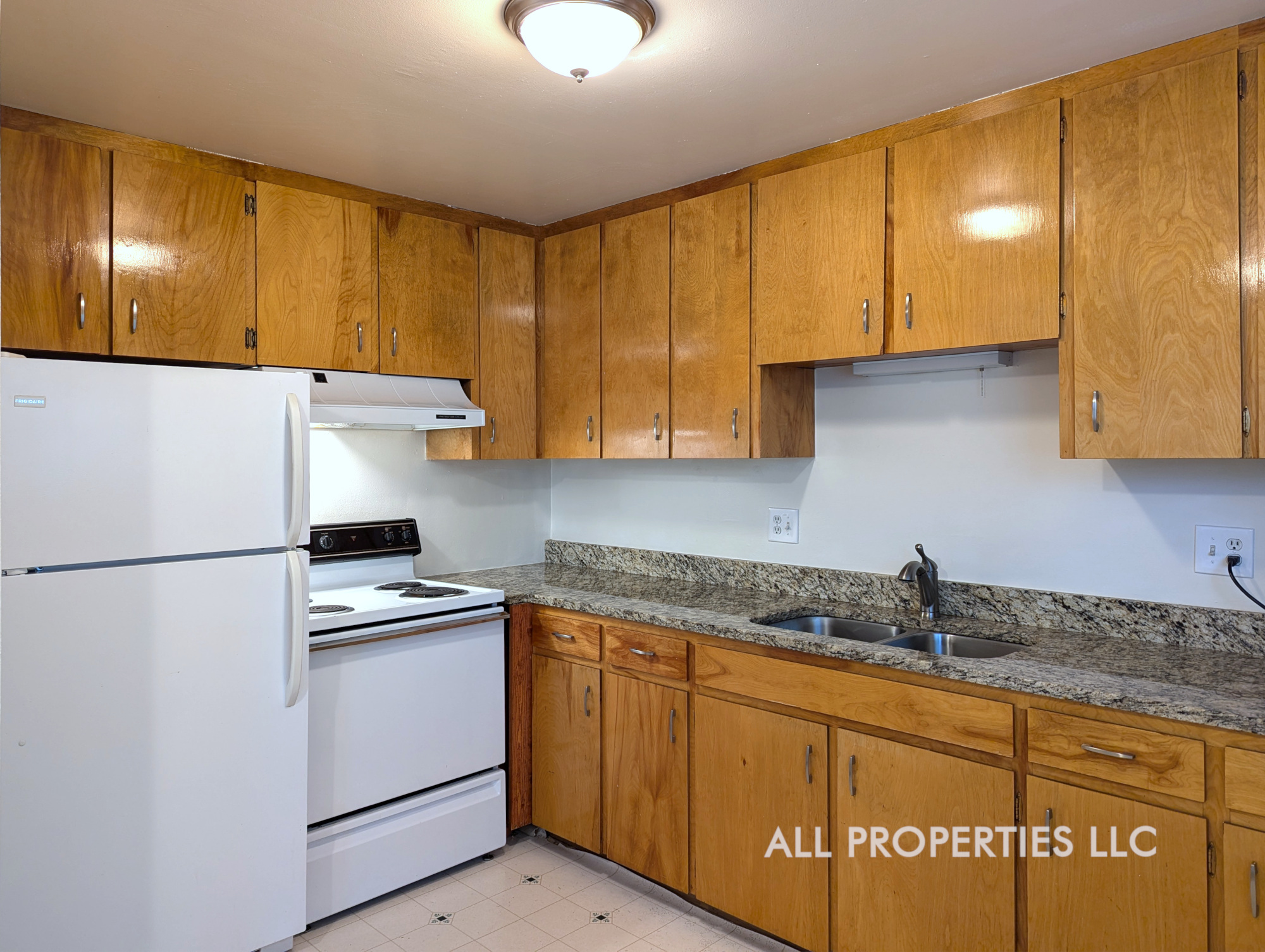 919 3rd St Apt 1