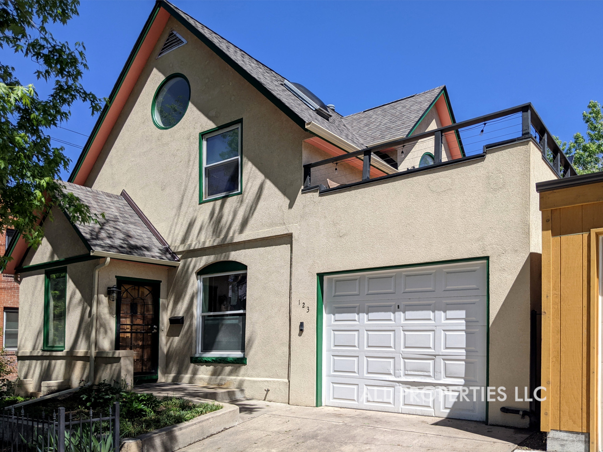 123 E Bayaud Ave
